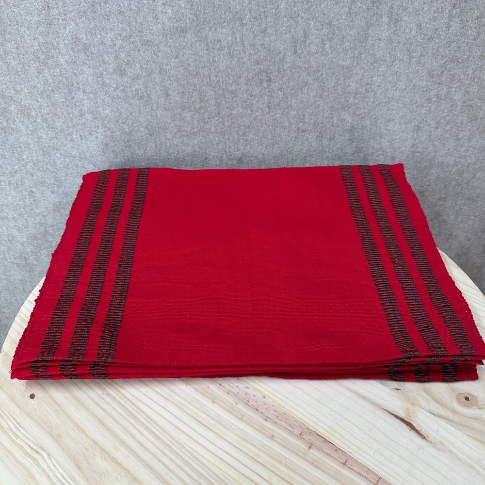 PIER 1‎ Set of 8 Christmas Holiday Red Check Plaid Placemats 14" X 20"
